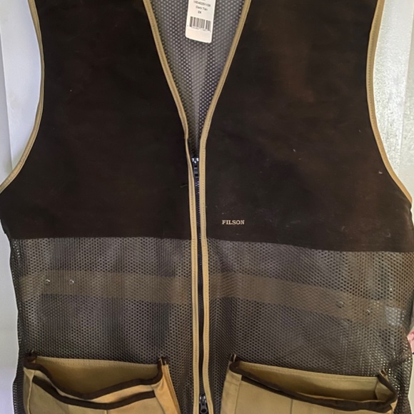 Filson Mesh Vest - Picture 2 of 2